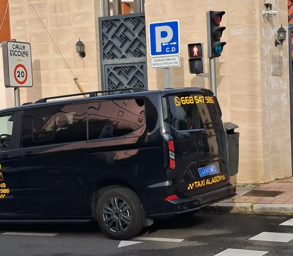 Taxi Rivervan9